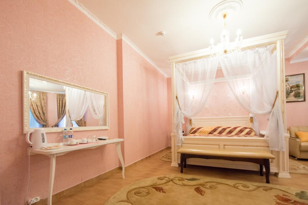 Hotel Oazis-M Babin Exterior foto